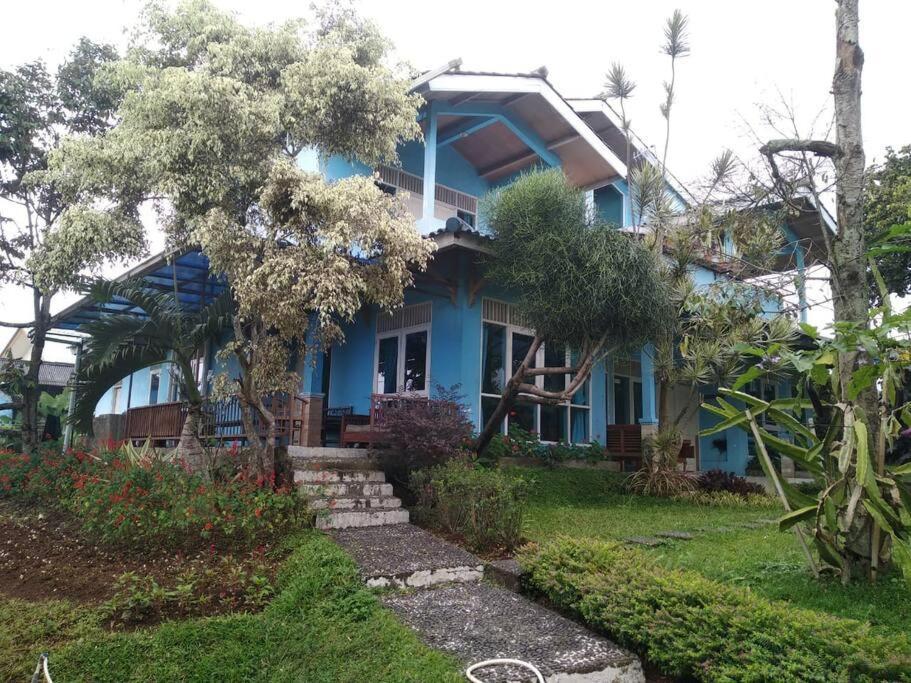 Garden Villas Cipanas Sindanglaya Kültér fotó
