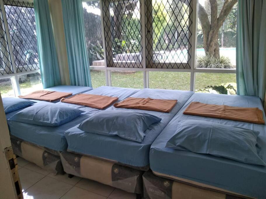 Garden Villas Cipanas Sindanglaya Kültér fotó