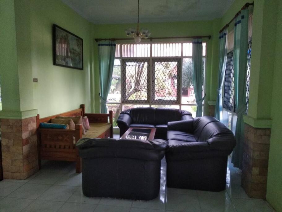Garden Villas Cipanas Sindanglaya Kültér fotó